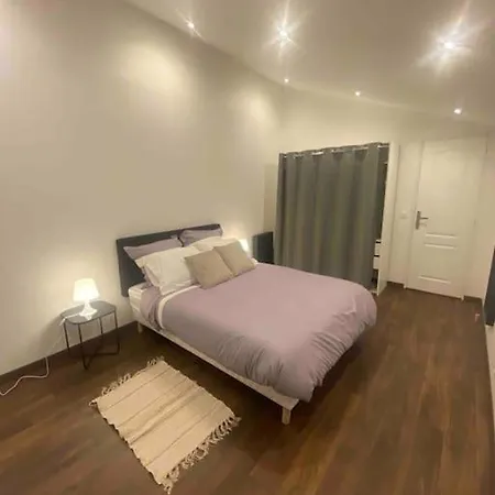 Apartment Moderne Pres De Paris Et Stade De France Avec Place De Stationnement